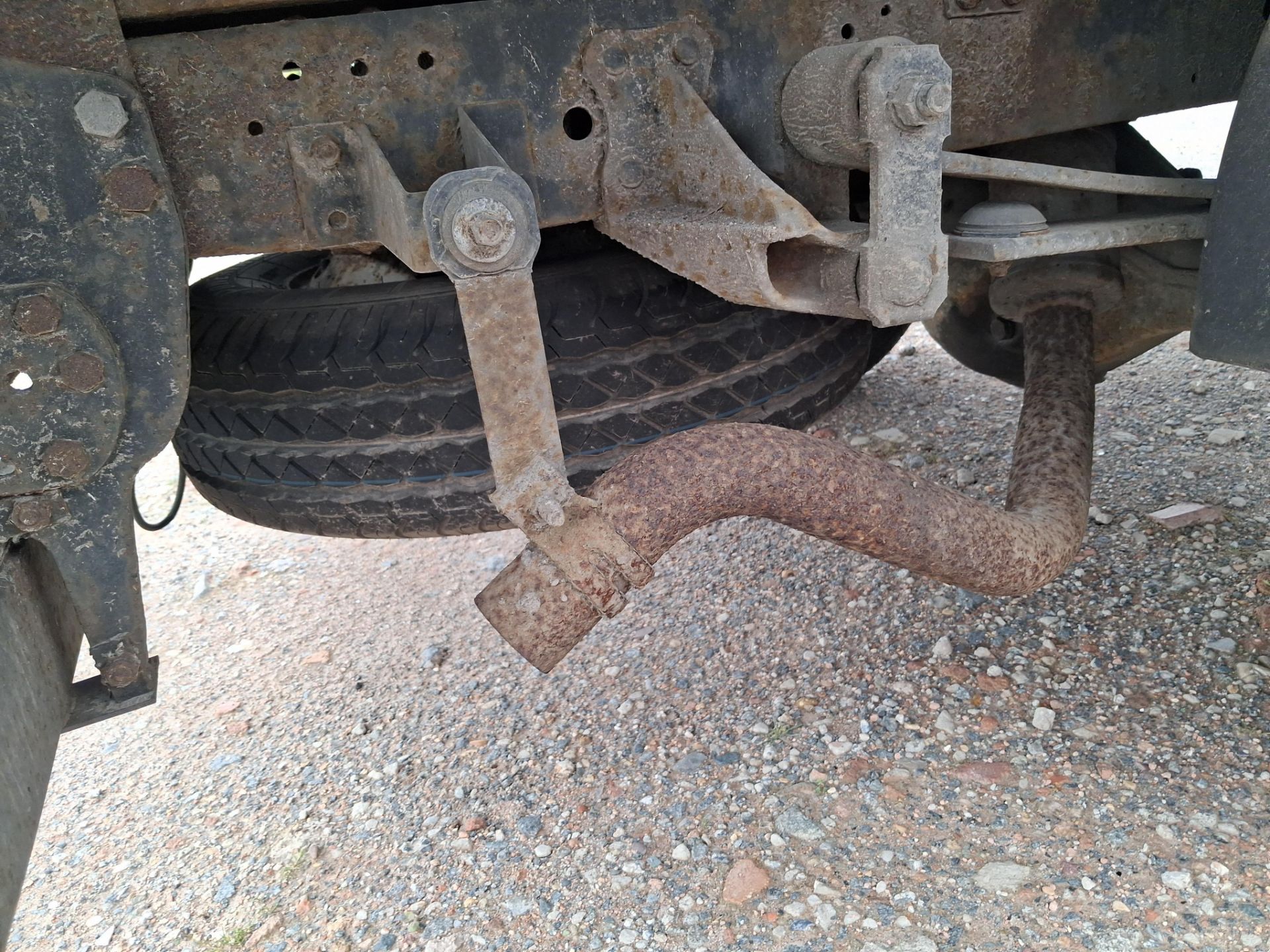 Isuzu NLR85E Tipper Truck - Image 15 of 24