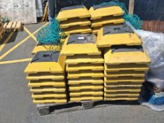 Klemmfix Rubber Post Bases