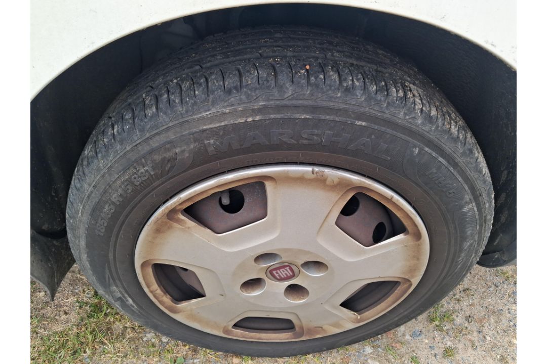 Fiat Fiorino 1.3 Cargo 80 Panel Van - Image 9 of 19