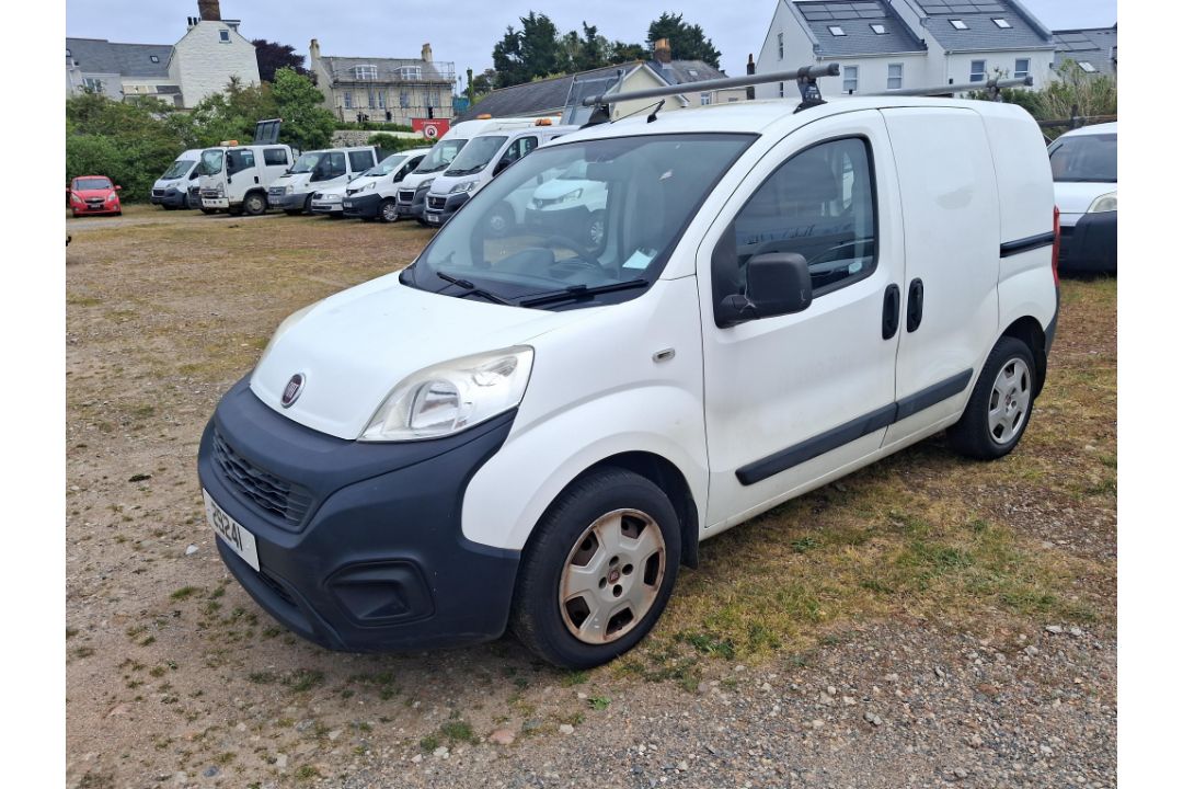 Fiat Fiorino 1.3 Cargo 80 Panel Van - Image 7 of 19