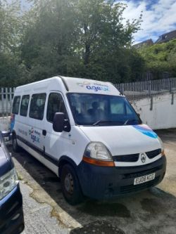 Renault Master Minibuses with fitted Hydraulic Wheelchair Lifts - No VAT on the hammer