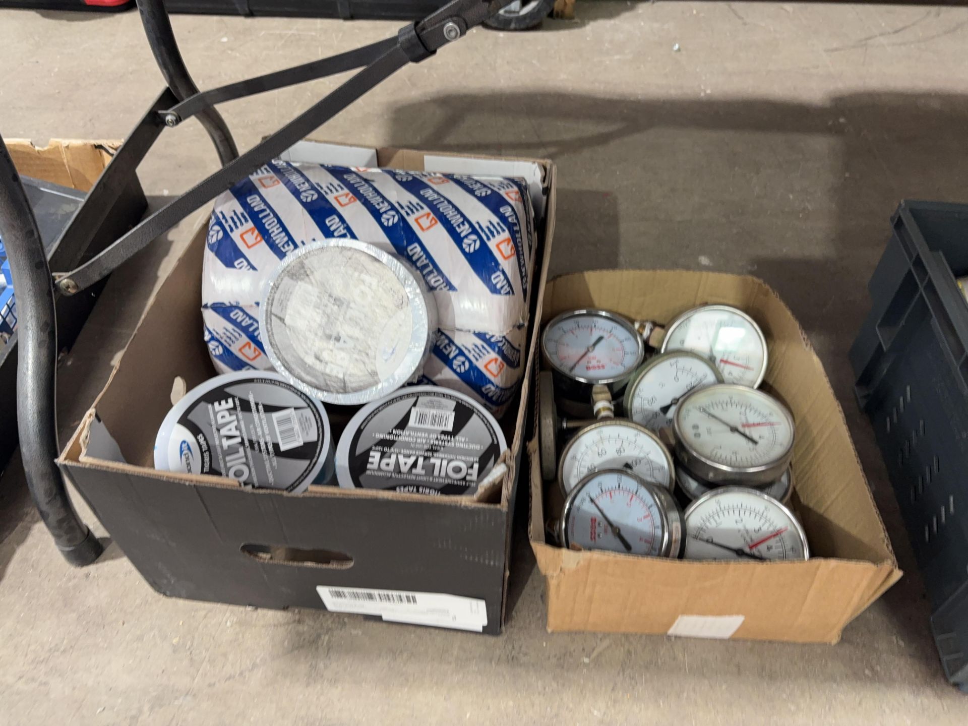 Miscellaneous items including rolls of foil tape, pressure gauges, plumbing parts etc - Image 2 of 4