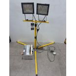 2 x LED worklights - 1 x on adjustable stand