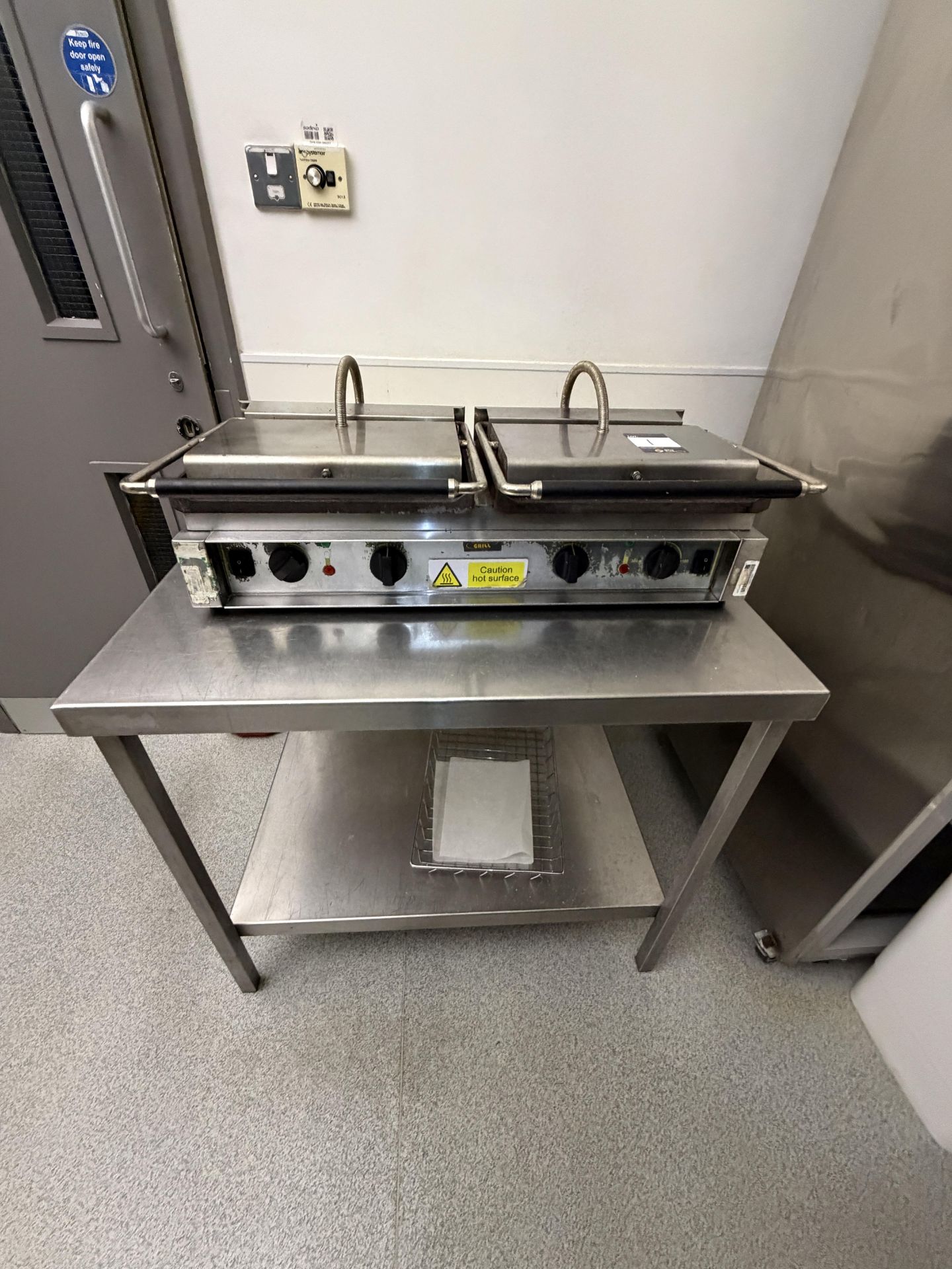 Contents of the commercial canteen and Kitchen consisting of - 2 x Rational electric Self Cooking Ce - Image 107 of 118