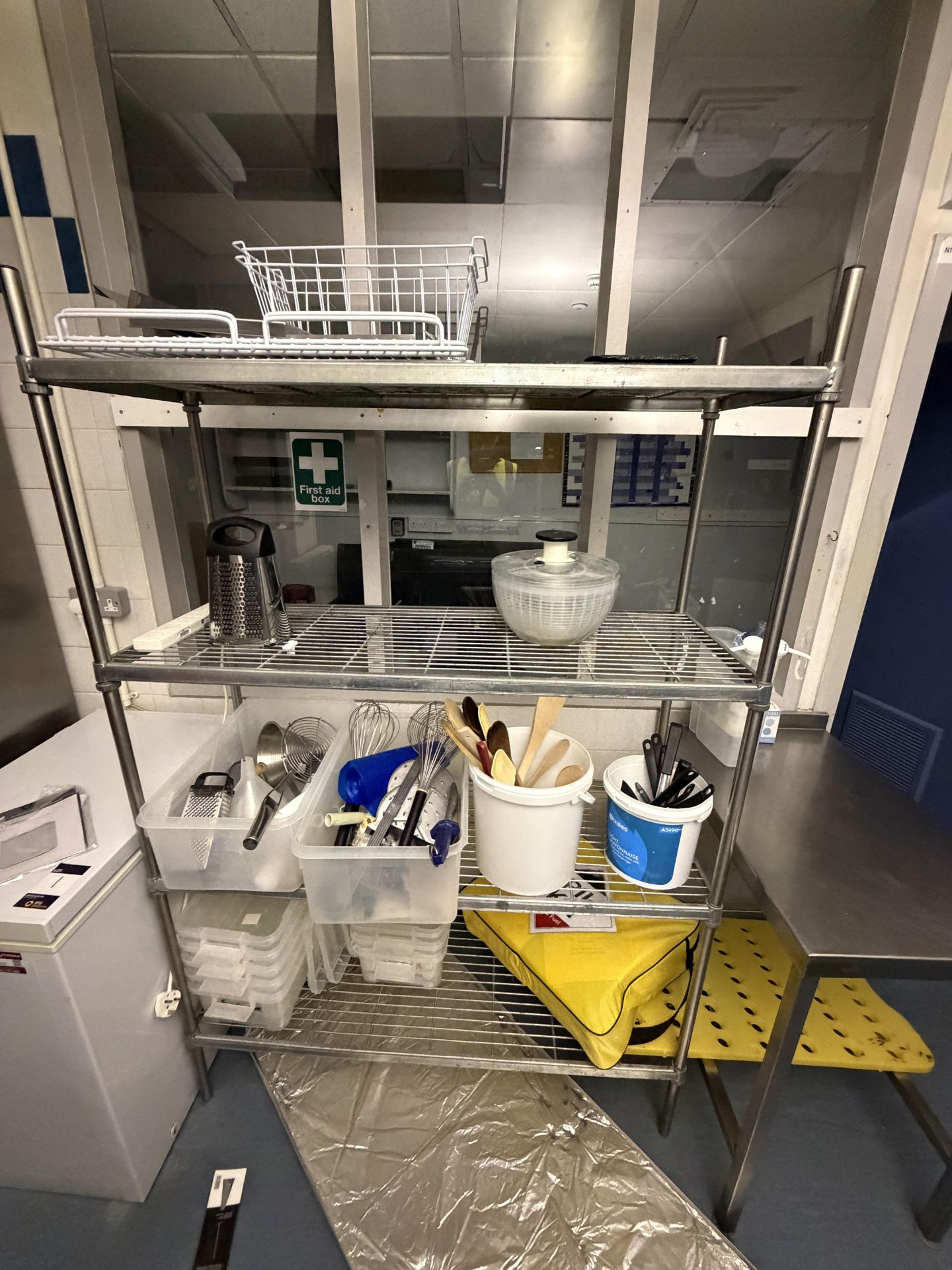 Contents of the commercial canteen and Kitchen consisting of - 2 x Rational electric Self Cooking Ce - Image 93 of 118