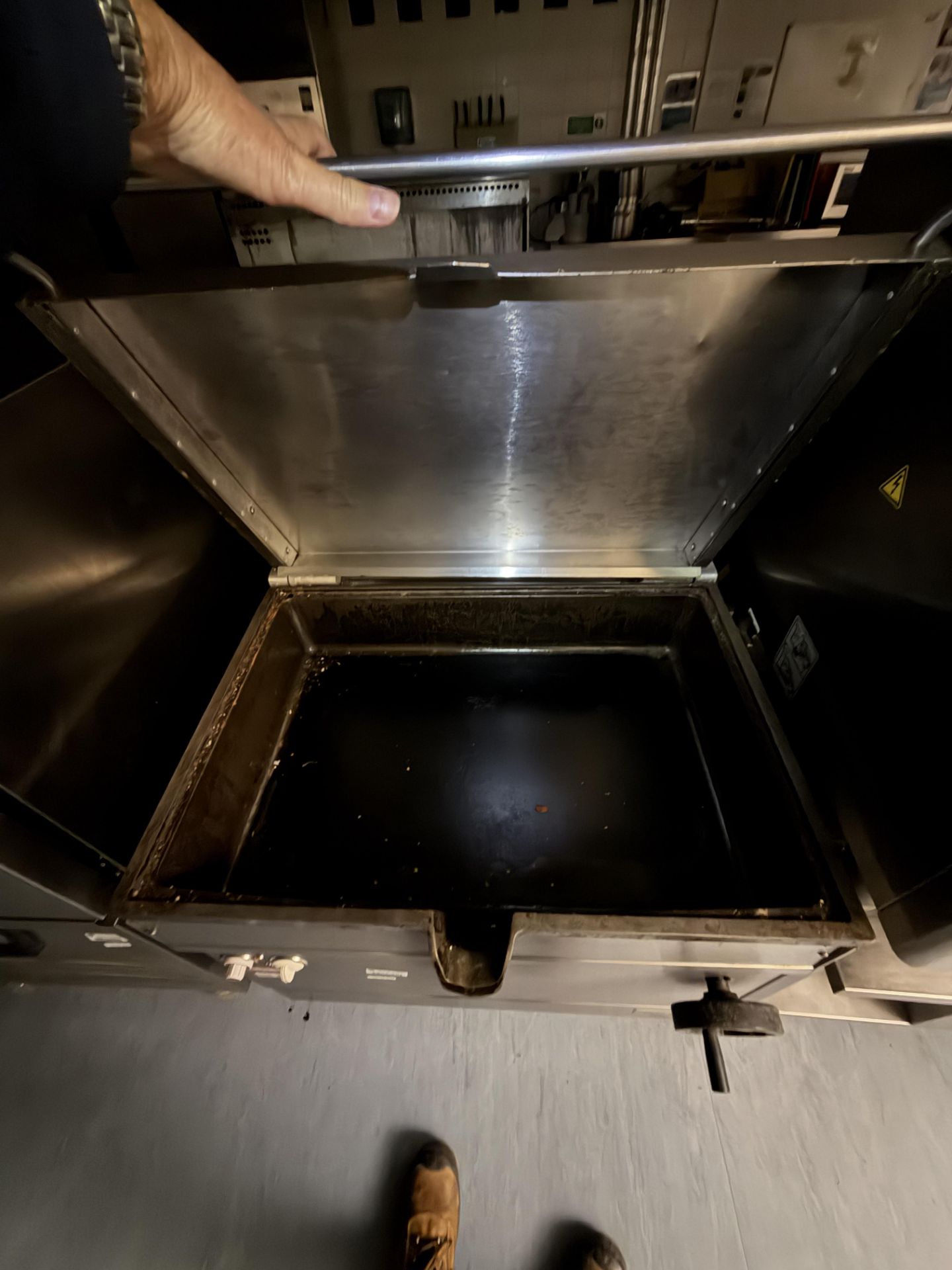 Contents of the commercial canteen and Kitchen consisting of - 2 x Rational electric Self Cooking Ce - Image 11 of 118