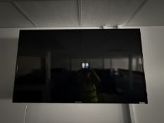Samsung TV Screen 1 off. ED 55C 55'' TV Screen, no controls. (Please note this lot is located in GF