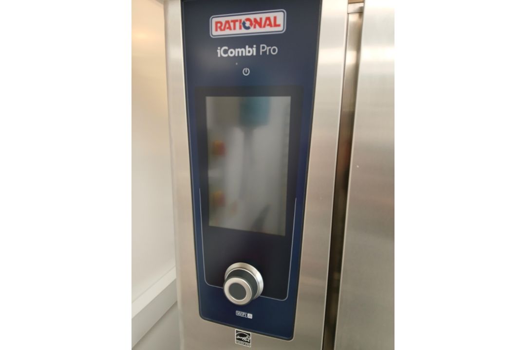 Rational iCombi Pro Combi Oven (Model Number: LM100FG.AXAXXX, Type: A3/B23, Serial Number: G21SJ2312 - Image 4 of 18