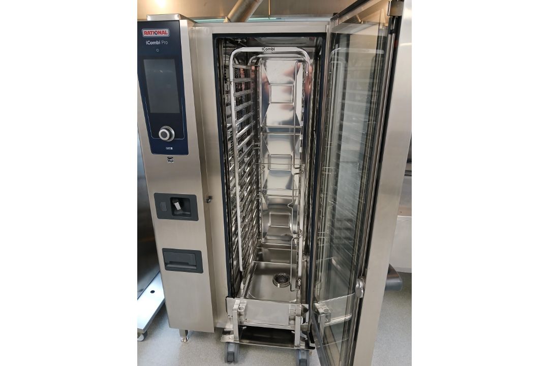 Rational iCombi Pro Combi Oven (Model Number: LM100FG.AXAXXX, Type: A3/B23, Serial Number: G21SJ2307 - Image 11 of 19