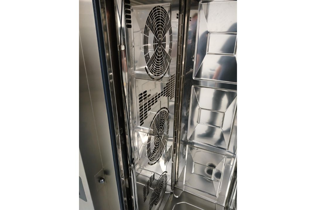 Rational iCombi Pro Combi Oven (Model Number: LM100FG.AXAXXX, Type: A3/B23, Serial Number: G21SJ2307 - Image 15 of 19