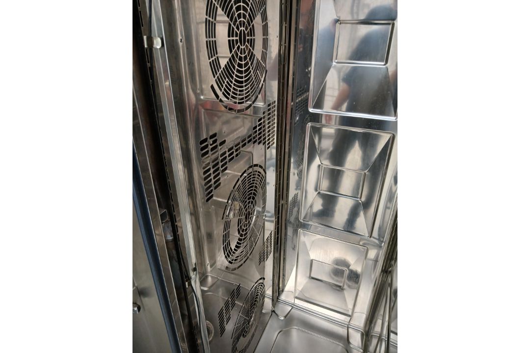 Rational iCombi Pro Combi Oven (Model Number: LM100FG.AXAXXX, Type: A3/B23, Serial Number: G21SJ2312 - Image 14 of 18
