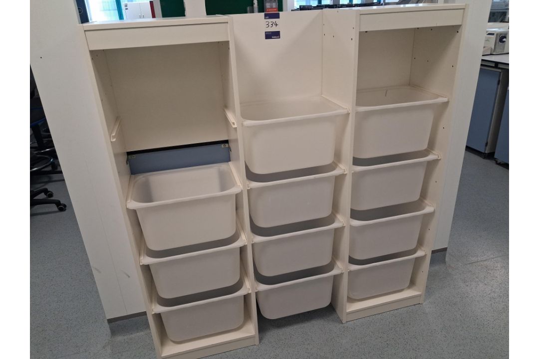 2x 3 Bay and 2 x 1 Bay Storage Units - Image 1 of 5
