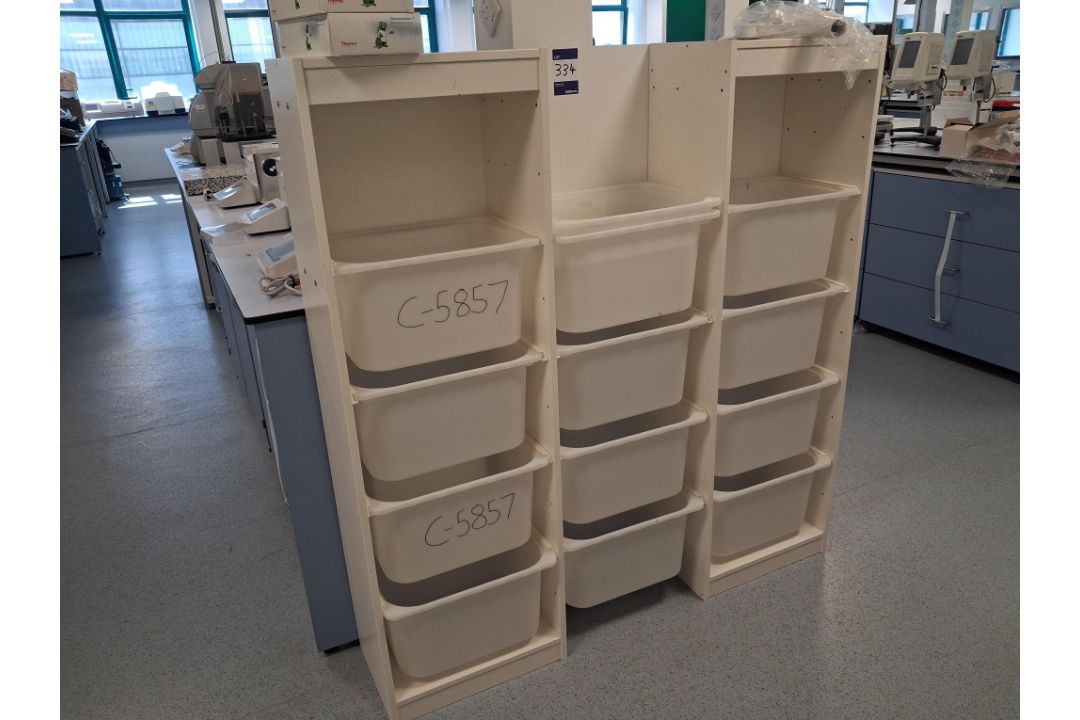 2x 3 Bay and 2 x 1 Bay Storage Units - Image 2 of 5