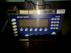 Mettler Toledo Scales. Model IND 690 Desk. YOM 2011. Twin scales. Desk top 35 x 29, Fllor scale 80 x