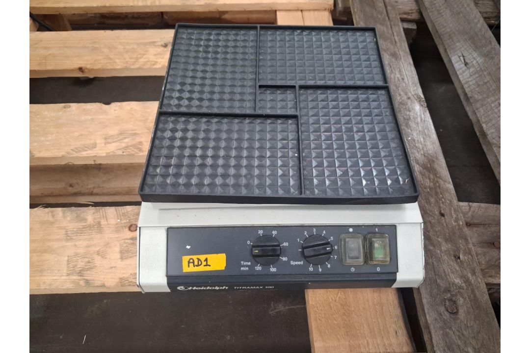 Heidolph Titramax 100 Vibrating Platform Shaker.  Serial Number 99400001