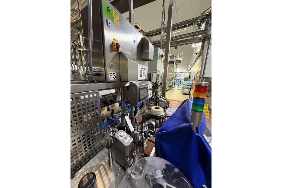 Sovereign Twin Head Label Machine. Touch Screen control with Domino Ink Jet coder unit. This lot is - Image 4 of 8