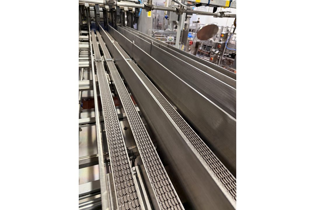 SMI Overwrapper and Shrink Tunnel. SMO DV500S Ergon Divider. SMI LSK40F Shrinkwrapper feeding Heat T - Image 9 of 25