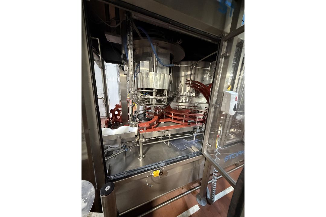 Stork PFS240/220-8 Filler. YOM 1997. Simatic HMI Control panel. 40 filling heads with Capper and Cap - Image 3 of 22