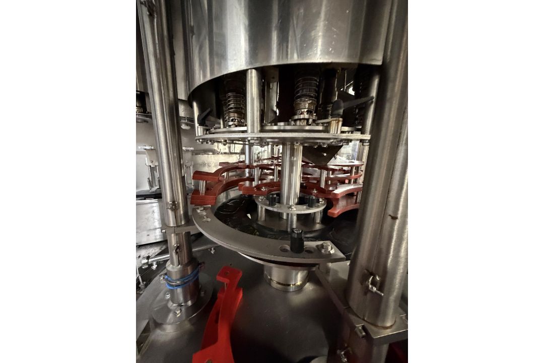 Stork PFS240/220-8 Filler. YOM 1997. Simatic HMI Control panel. 40 filling heads with Capper and Cap - Image 12 of 22