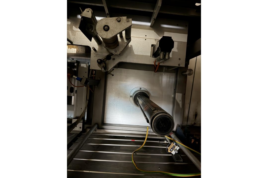 BG Pack Flowrapper. BG 2800 EVI. YOM 2007. Pack range 250 gm - 1 Kg. 1 Set of dies. Over under side - Image 13 of 14