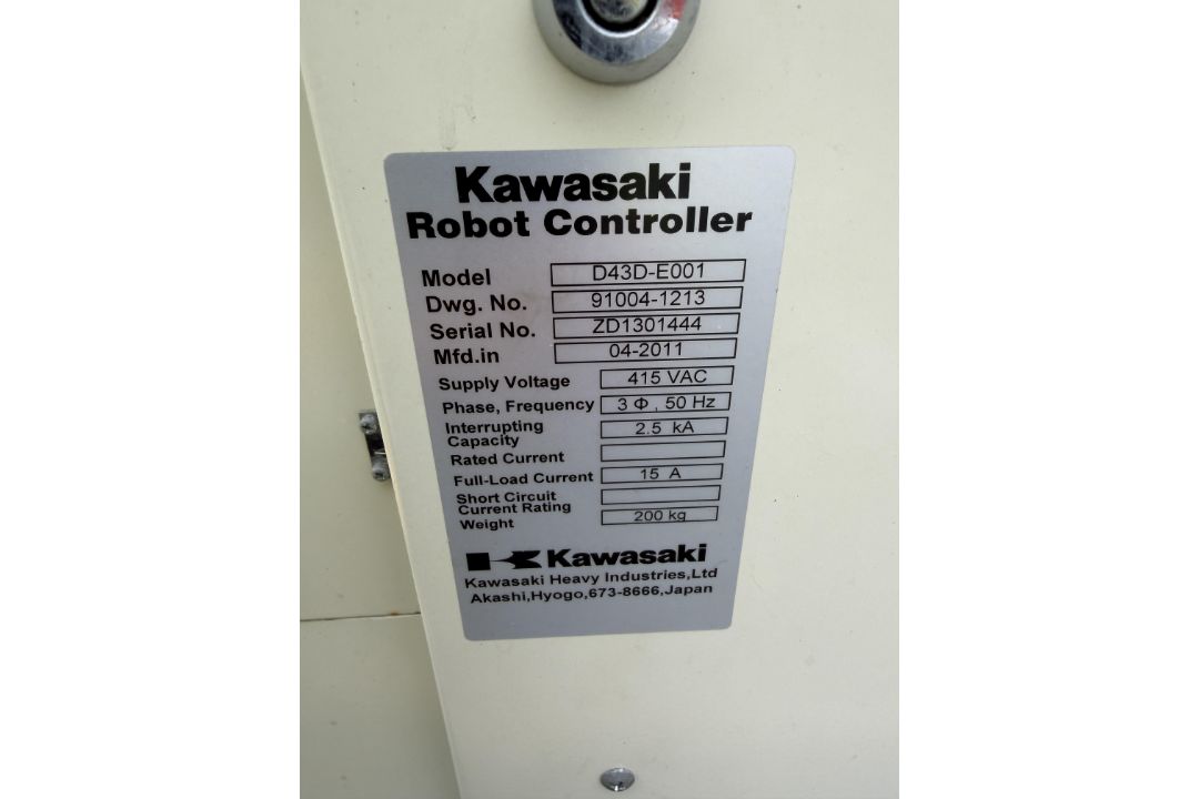 Robot Z01305D - ControllerD43D-E001. This lot is Buyer to Remove. Please note that a Risk Assessment - Image 2 of 8