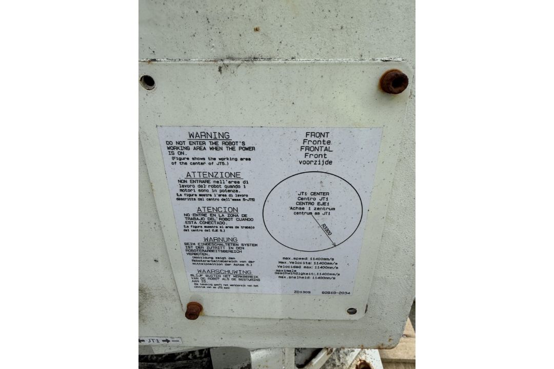 Robot Z01305D - ControllerD43D-E001. This lot is Buyer to Remove. Please note that a Risk Assessment - Image 7 of 8