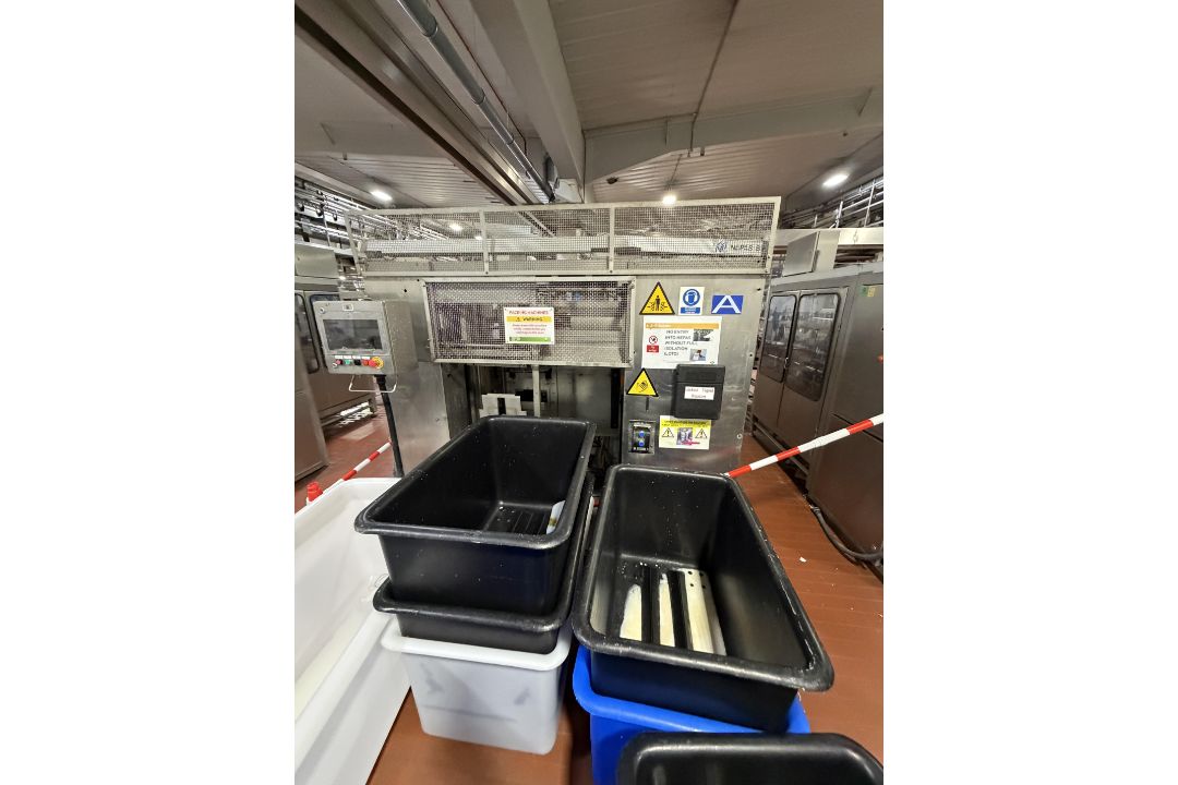 2 x Nepas BV Trolley packers. HPC PB Z4 SLIR. 1997. Spares and Repairs. This lot is Buyer to Remove. - Image 4 of 8