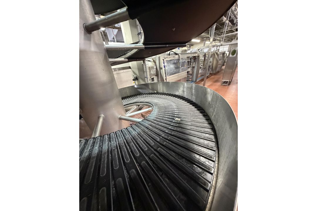 2 x Ambaflex Spiralveyors. 1 x 4 Tier spiralveyor 5 metres high. 400 belt in filling and 1 x 2 Tier - Image 4 of 7