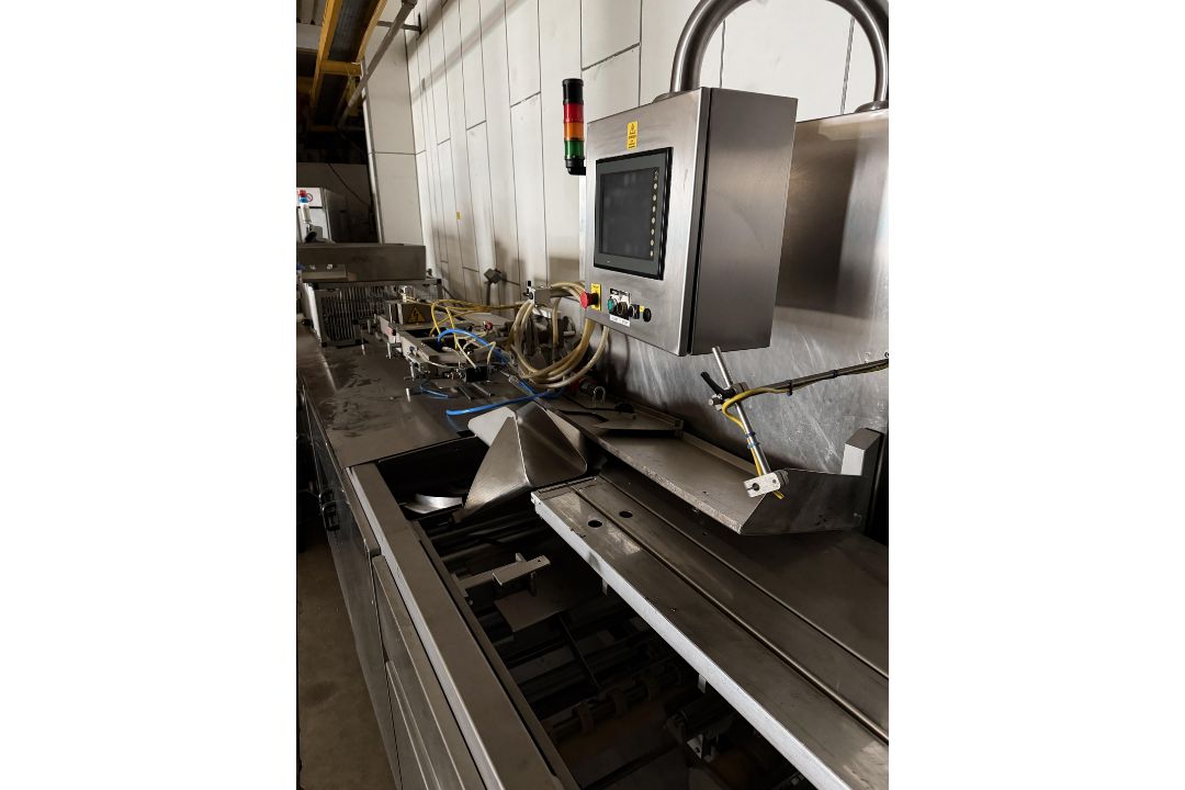 BG Pack Flowrapper. BG 2800 EVI. YOM 2007. Pack range 250 gm - 1 Kg. 1 Set of dies. Over under side - Image 10 of 14