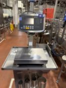 Sartorius Combics 3 Scale. Small station manual weigh station. 30x20 scale. This lot is Buyer to Rem