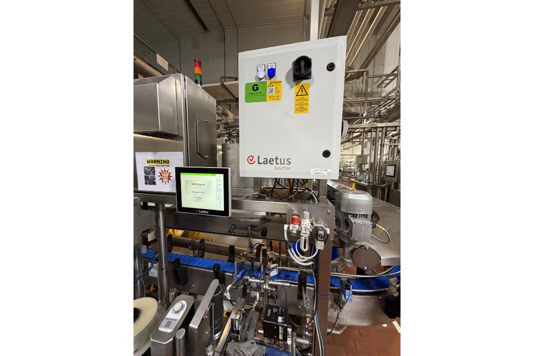 Sovereign Twin Head Label Machine. Touch Screen control with Domino Ink Jet coder unit. This lot is - Image 7 of 8