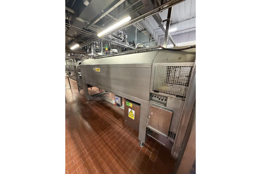 SMI Overwrapper and Shrink Tunnel. SMO DV500S Ergon Divider. SMI LSK40F Shrinkwrapper feeding Heat T - Image 22 of 25
