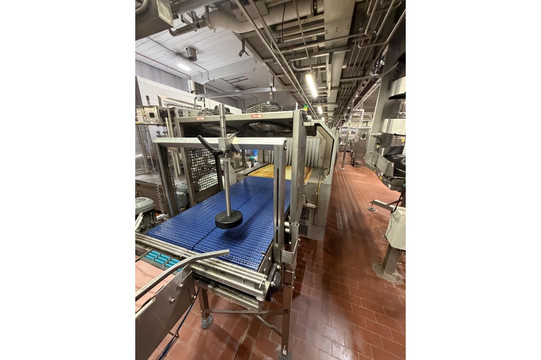 SMI Overwrapper and Shrink Tunnel. SMO DV500S Ergon Divider. SMI LSK40F Shrinkwrapper feeding Heat T - Image 25 of 25