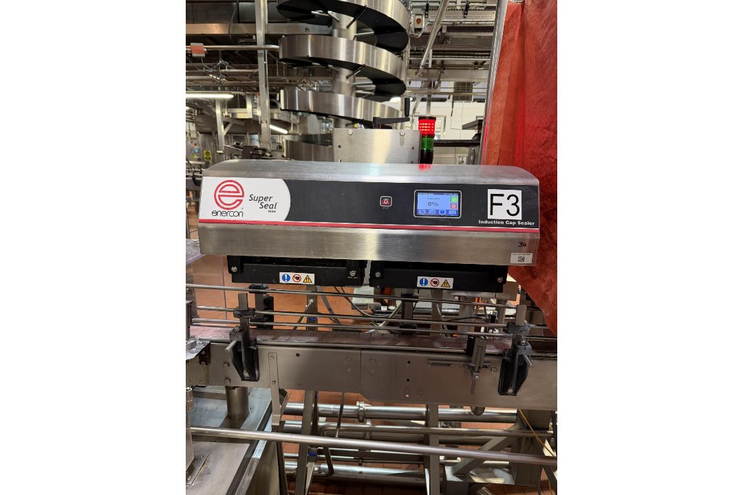 Enercon Super Seal Hot Cap Sealer. Induction cap sealer. Stand alone. This lot is Buyer to Remove. P - Image 1 of 4