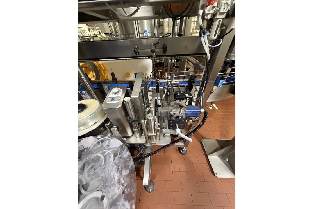 Sovereign Twin Head Label Machine. Touch Screen control with Domino Ink Jet coder unit. This lot is - Image 5 of 8