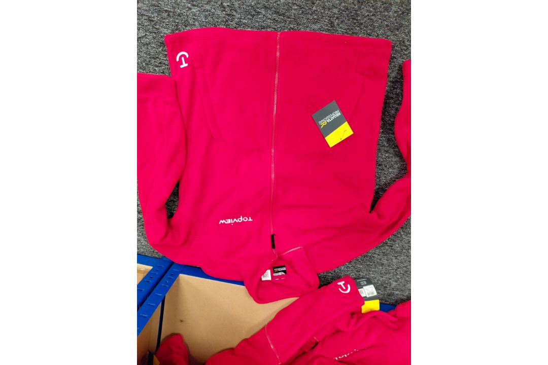 5 x Bays of Boltless Racking and Quantity of Topview Branded Clothing (Located on First Floor)� - Image 3 of 4