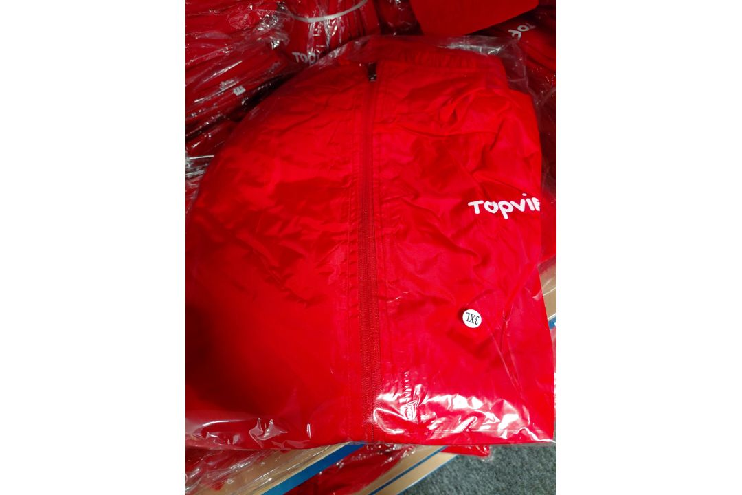 4 x Bays of Boltless Racking and Quantity of Topview Branded Clothing (Located on First Floor)� - Image 5 of 5