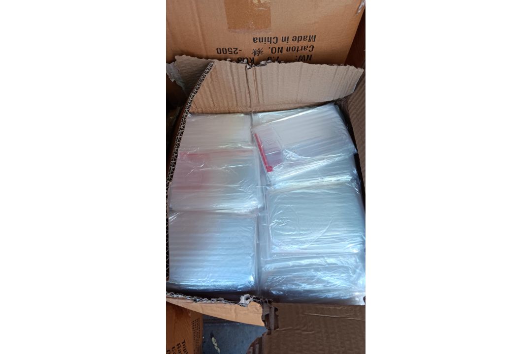 Contents of Container to Include: Large Quantity of Rain Ponchos, Quantity of Seasonal Props (Exclud - Image 3 of 9