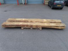 35 mm European Oak - Boules Quantity: 0.370 m3 / 13.07 cubic foot Grade: mostly Prime grade with pin
