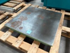 Steel topped machine table. Please note there is a £5 Plus VAT Lift Out Fee on this lot