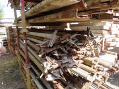 Qty of Kwikstage type scaffolding bars steel/galvanised in various lengths mainly 2300mm- stillage i