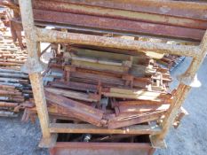 Qty of various Kwikstage type scaffolding components- stillage included. Length range 510mm-730mm. P