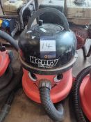 Neumatic �Henry� HVR 370-11 vacuum cleaner