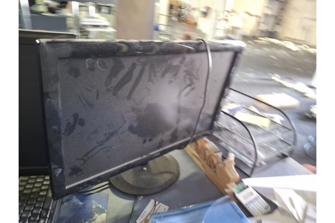 2 x AOC 24365 Wb monitors - Image 3 of 3