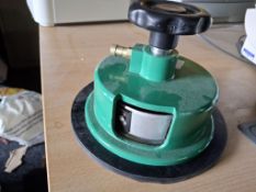Circular fabric cutter
