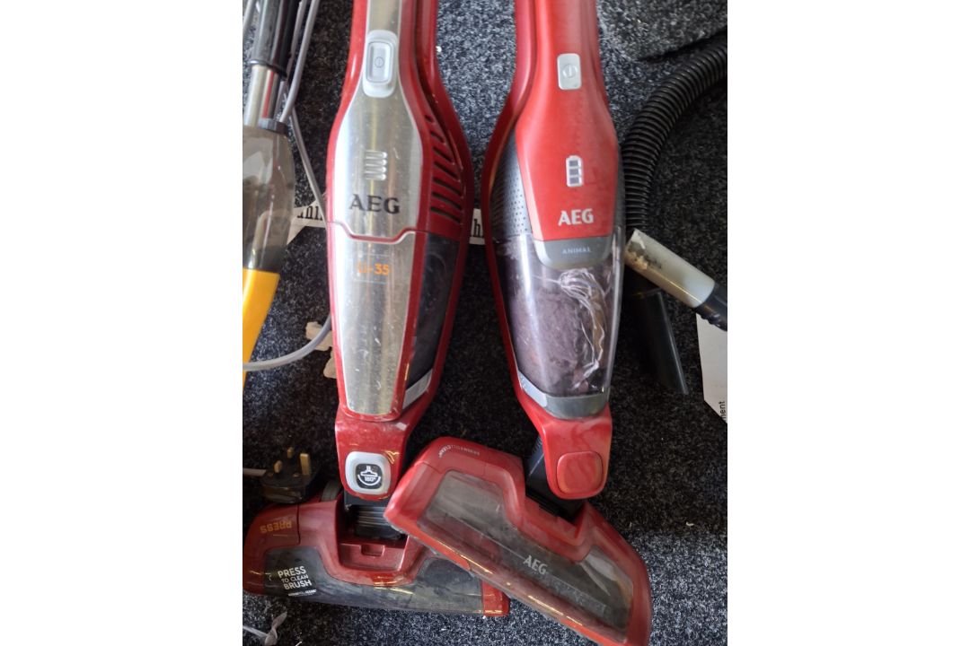 AEG CX7 animal, ergorapido lithium vacuum cleaners and Efbe-Schoff 240v floor cleaner - Image 2 of 4