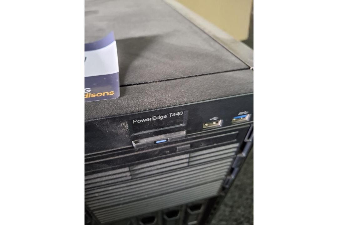 Dell EMC Poweredge T440 server - Image 3 of 4