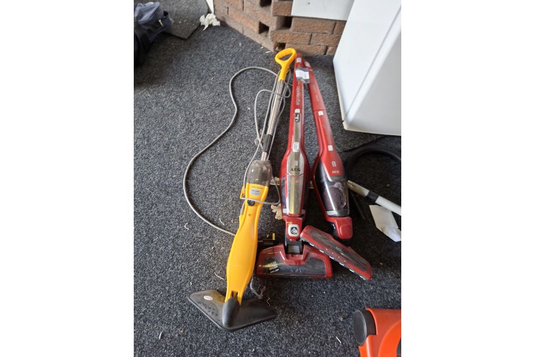 AEG CX7 animal, ergorapido lithium vacuum cleaners and Efbe-Schoff 240v floor cleaner - Image 1 of 4