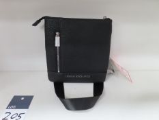 ARMANI EXCHANGE Messenger Bag