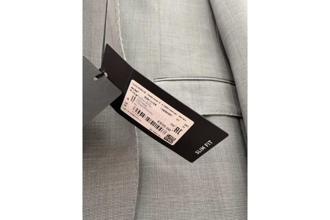 Hugo Boss 2pc suit - size 38 - RRP£535 - Image 8 of 9